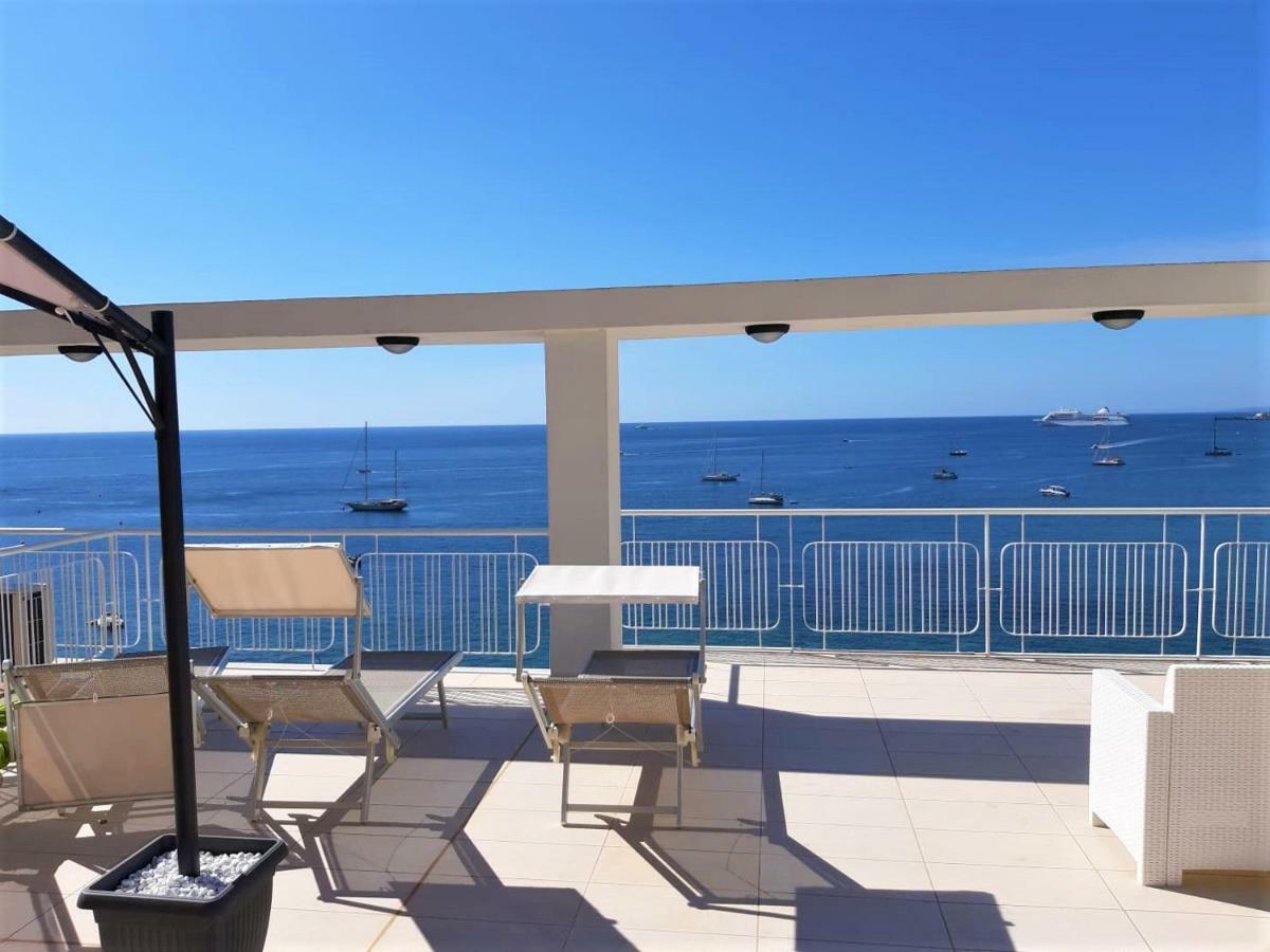 Apartamento La Baia Dei Delfini Taormina Exterior foto